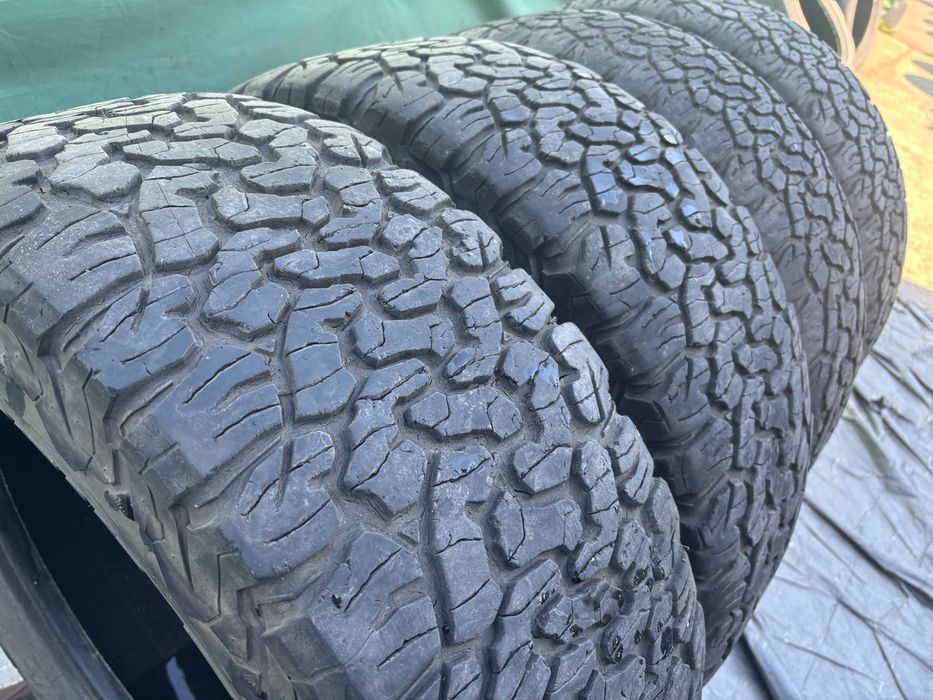 285-60-R18 джиповская резина 4 штуки GOODRICH 4*4 2023