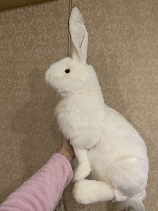 Мягкая игрушка Hansa  "Кролик сидячий белый 62см.
