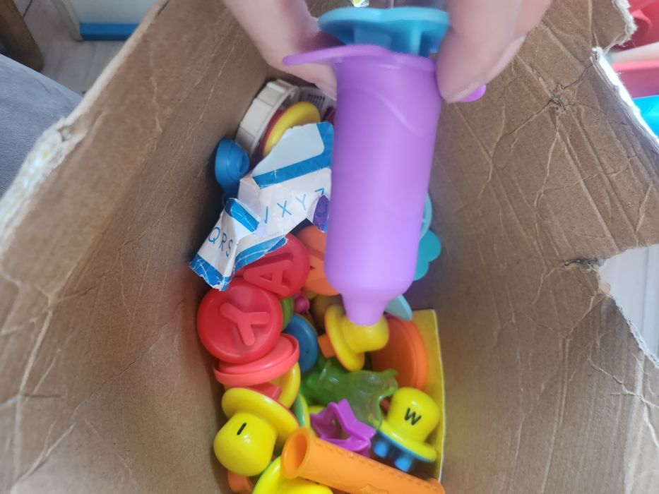 Zestawy play doo maszynka do ciastek i makaronu kilka zestawów literki