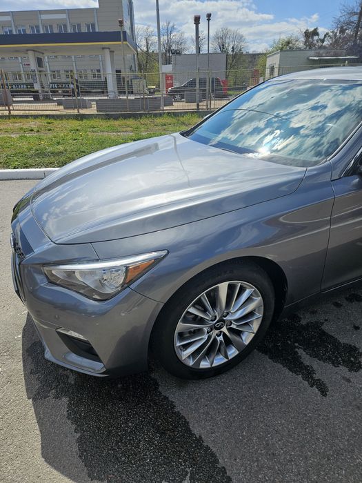Infiniti q50 3.0  2021 awd
