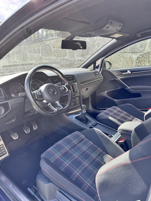 Volkswagen 7 GTI Performance