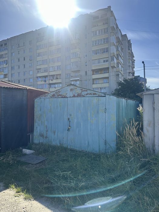 продам гараж кооперативі автолюбитель