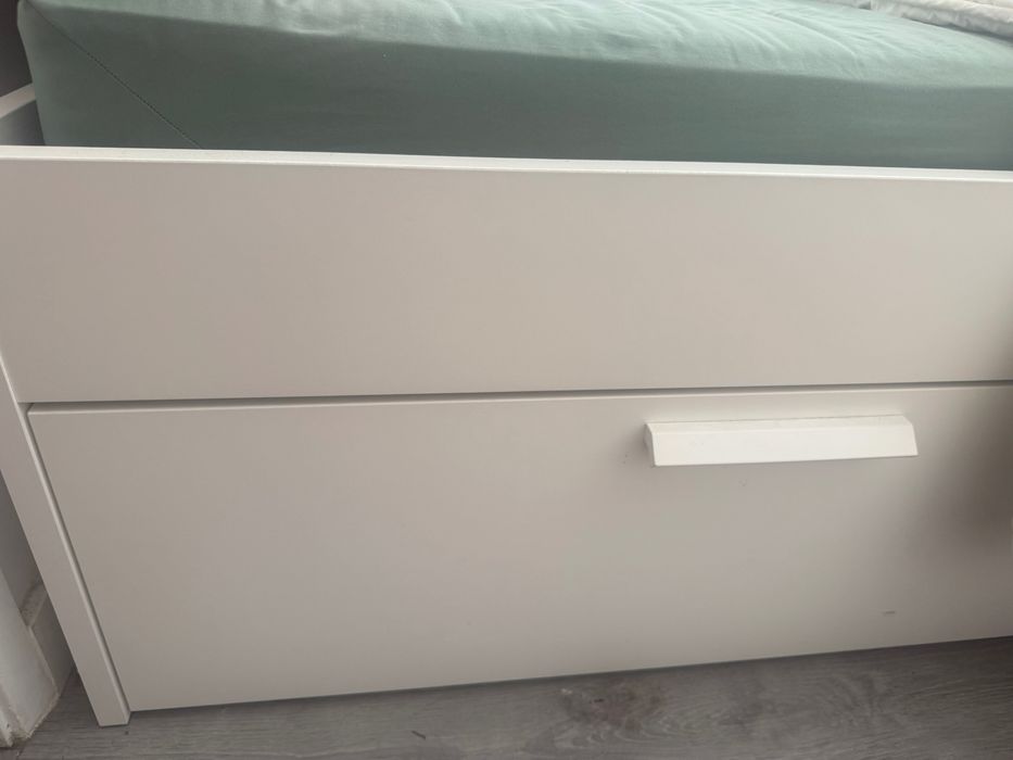 Cama de casal e colchão