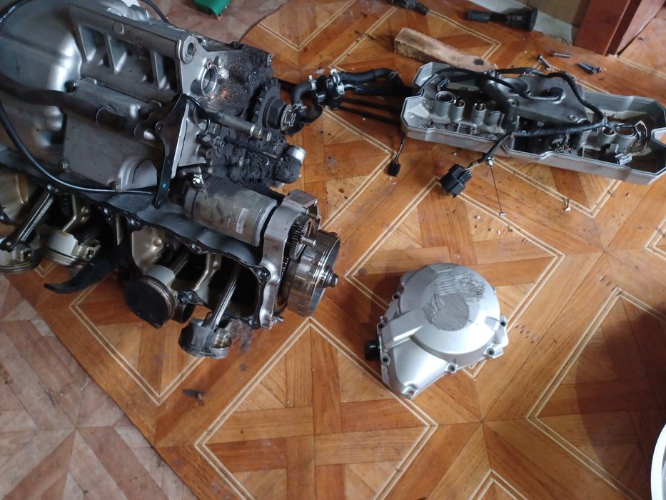 Silnik czesci  bandit 650 gsx650f