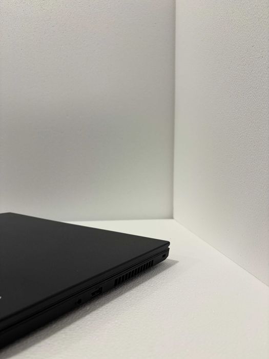 Lenovo ThinkPad L590 I7 – Portátil Profissional