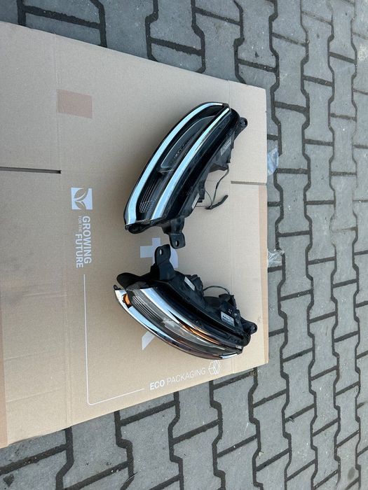 Citroen C3 III halogen lewy lampa górna zwykła 9820877980  9820878080