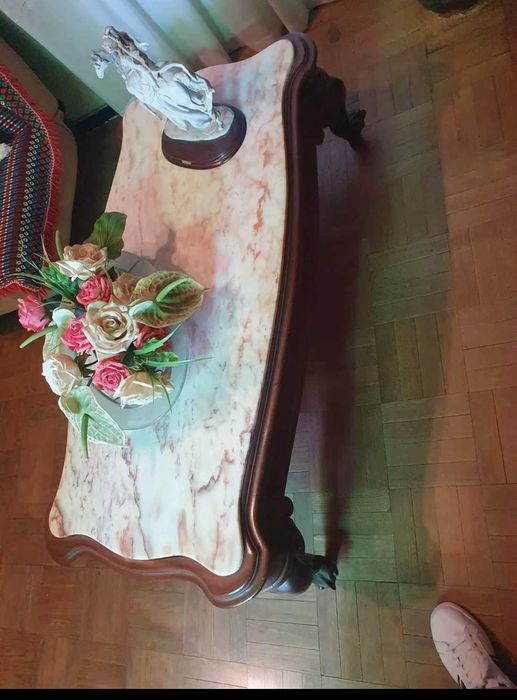 mesa decorativa em pedra marmore