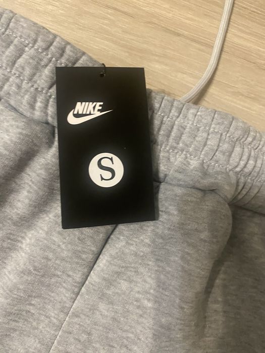 Dresy nike szare joggersy S