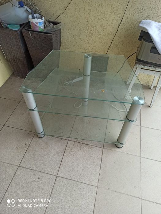 Oddam stolik szklany