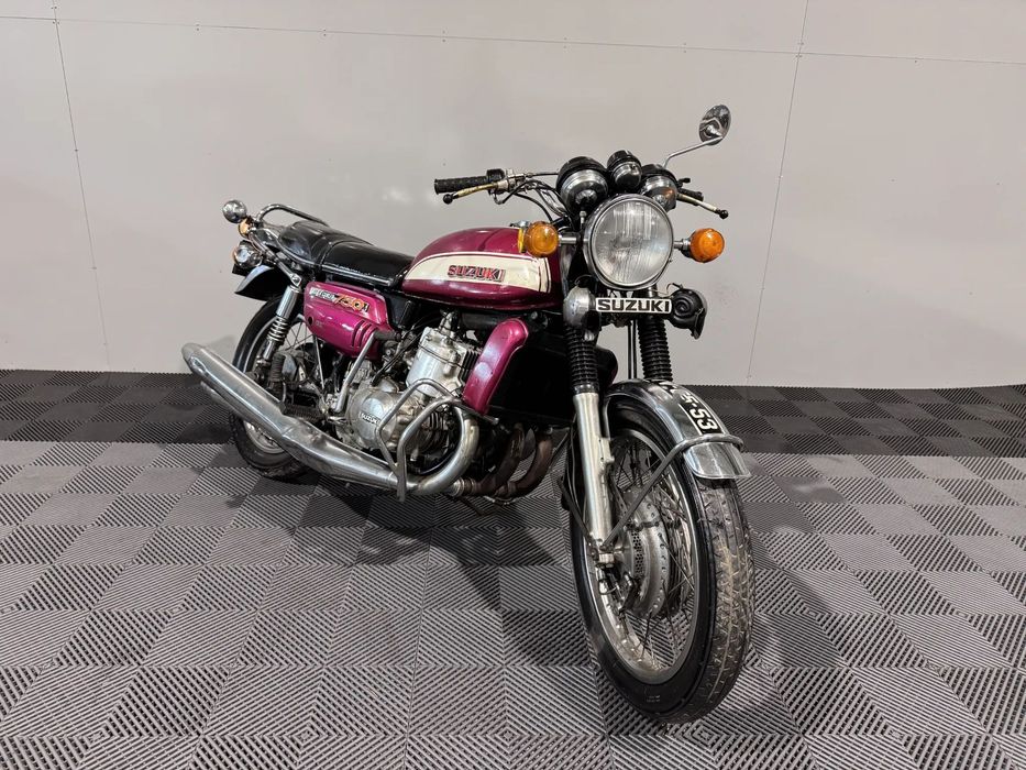Suzuki GT  750 J