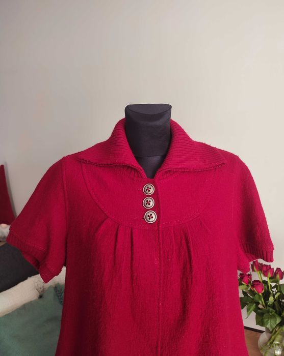 wełniany czerwony sweter kamizelka bezrękawnik 100% wełna L oversize