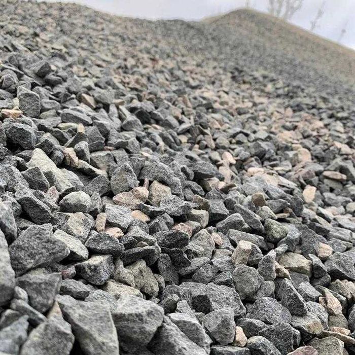 Бутовий камінь, щебінь будь-якої фракції, цемент, бетон