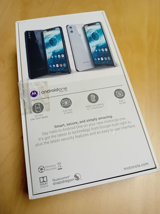 Smartfon Motorola One XT1941-4, 4-64 GB