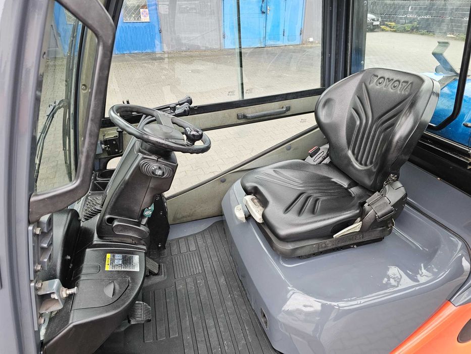 Wózek widłowy 1,5tony kabina ogrzewanie TOYOTA 8FGF15 2019 LPG 3,5m KR