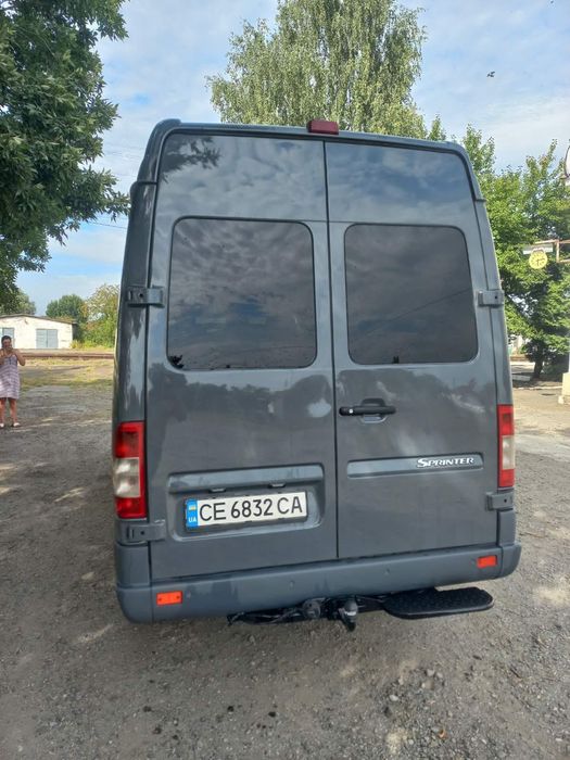 Мерседес Спрінтер середня база 2,7 рік 2004