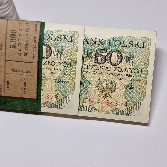 Paczka bankowa 50 złotych 1988 z numerem radarowym RADAR