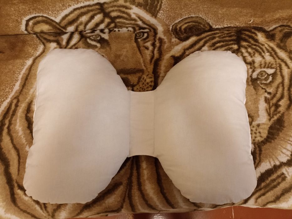 Подушка під живіт для вагітних