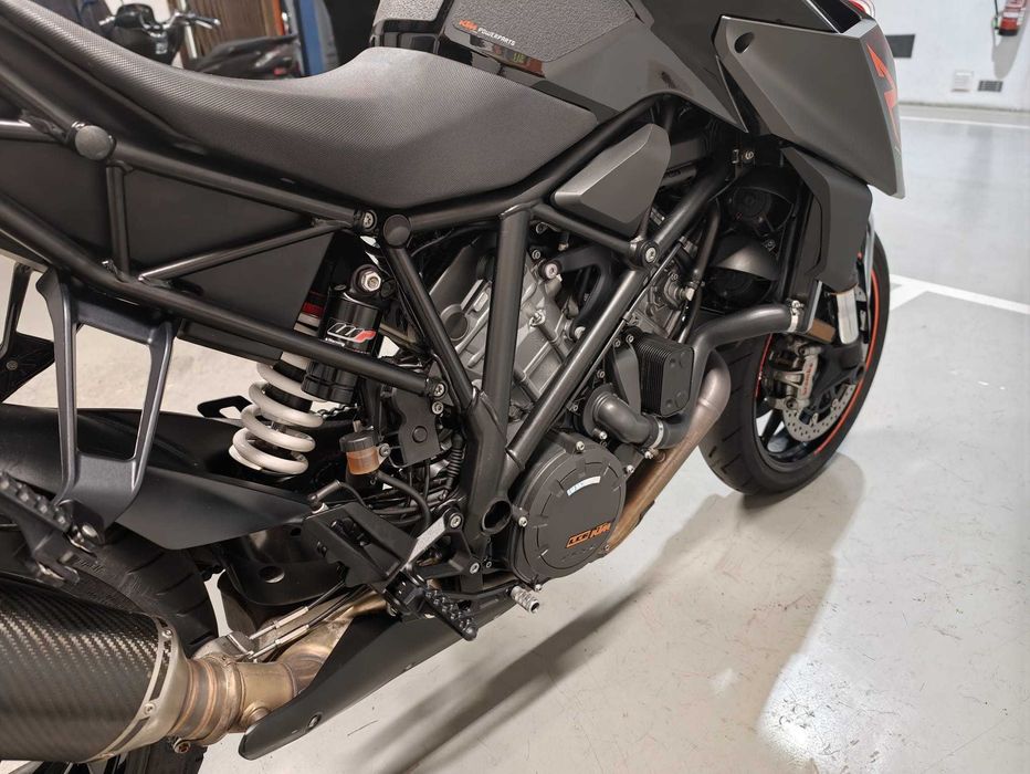 KTM Super Duke 1290 R (Gen 2) – 14.395 km – Full Packs (Track/Perf) – SC Project – Como Nova