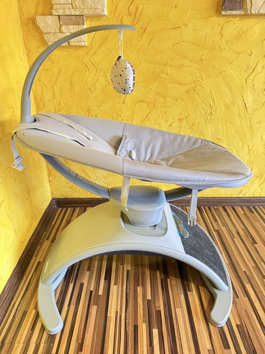 Заколисуючий центр Chicco