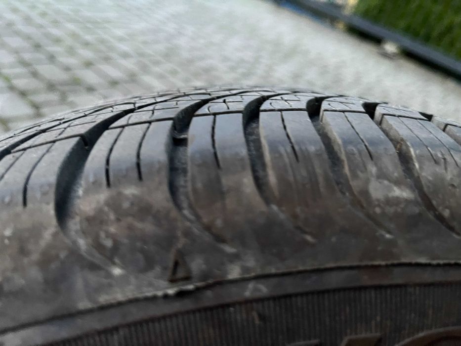 Opona używana całoroczna 185/60 R14 Dębica Navigator 3 - 1 szt