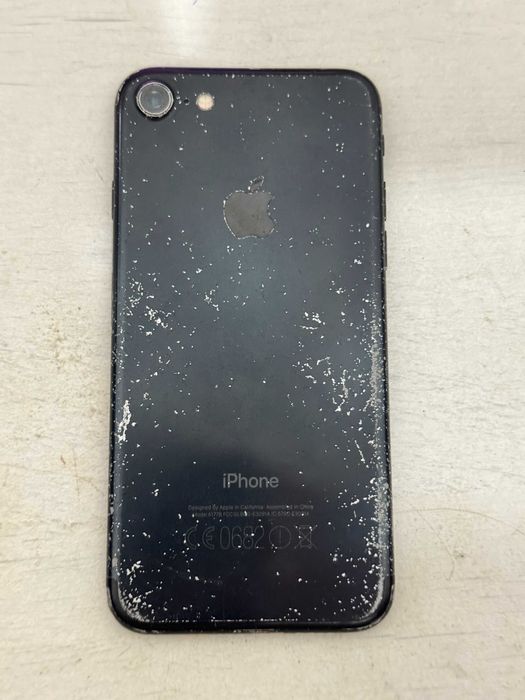 Lote 2 iPhones para Peças/Reparação (iPhone 7 256GB + iPhone 6s)