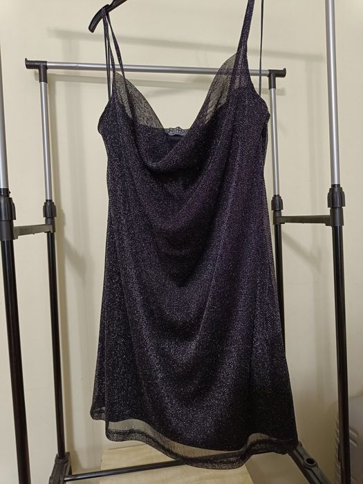 Маленьке чорне плаття