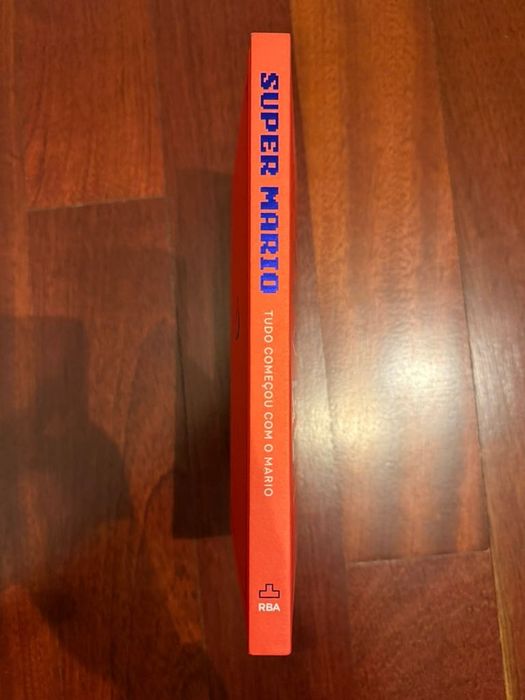 Livros de coleção "Videojogos Lendários" - Super Mário
