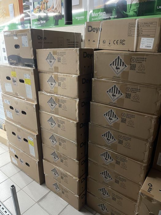 Акумулятори,інвертори Deye Fox