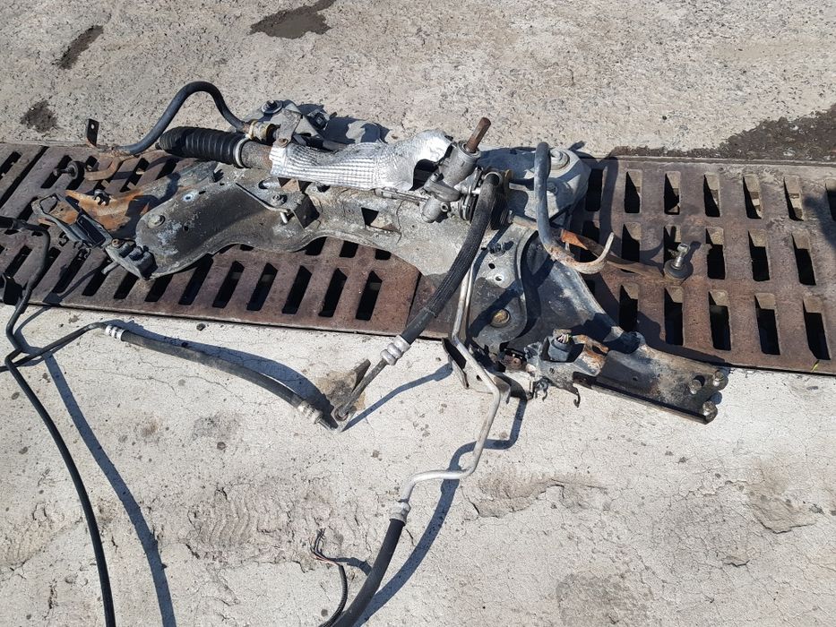 Передні ричаги,речаг,тяги,ступиці,супорт. Renault Laguna 2.Рено лагуна