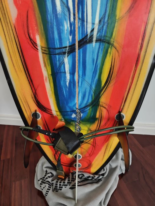 Prancha surf 6'4 c/ saco