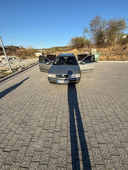 Skoda Octavia Tour