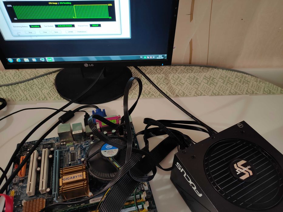 Блок питания 550W модульный Seasonic Focus Plus GOLD SSR-550FX