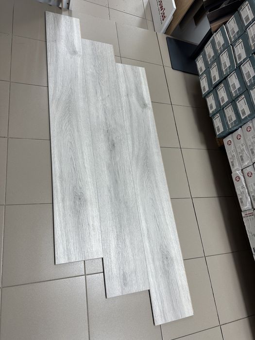 Ламінат KRONOPOL 4570 "Телець" 10мм/33клас 4V Польща 645грн/м2