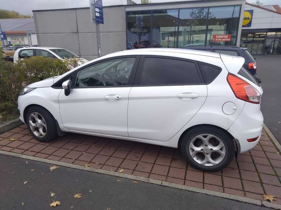 Ford Fiesta Мк7 турбодизель1.5TDCI 2013г 110 тыс  Механика