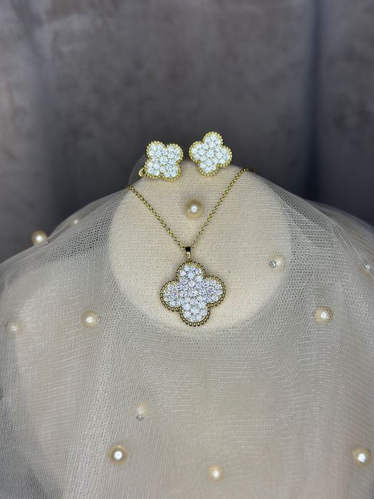 Стильна біжутерія | Нові прикраси за доступною ціною