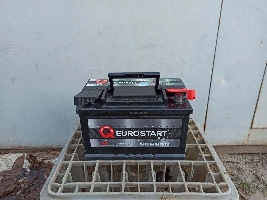 Аккумулятор есть большой выбор для разных авто и резервного освещения