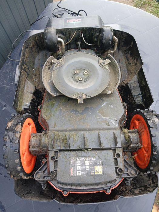 Robot koszący NAC rlm 1500 G2