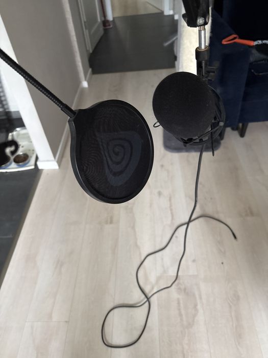 Mikrofon studyjny Genesis Radium 300 XRL