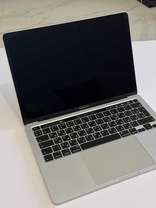 MacBook Pro 13 2020 i5 16gb RAM 512gb SSD Silver 95ц