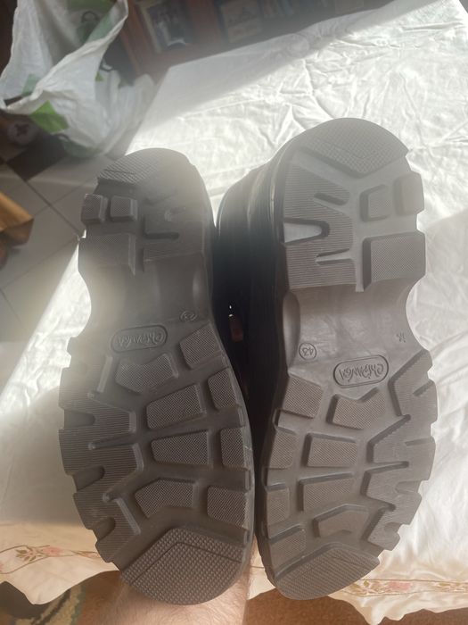 Botas novas tamanho 43