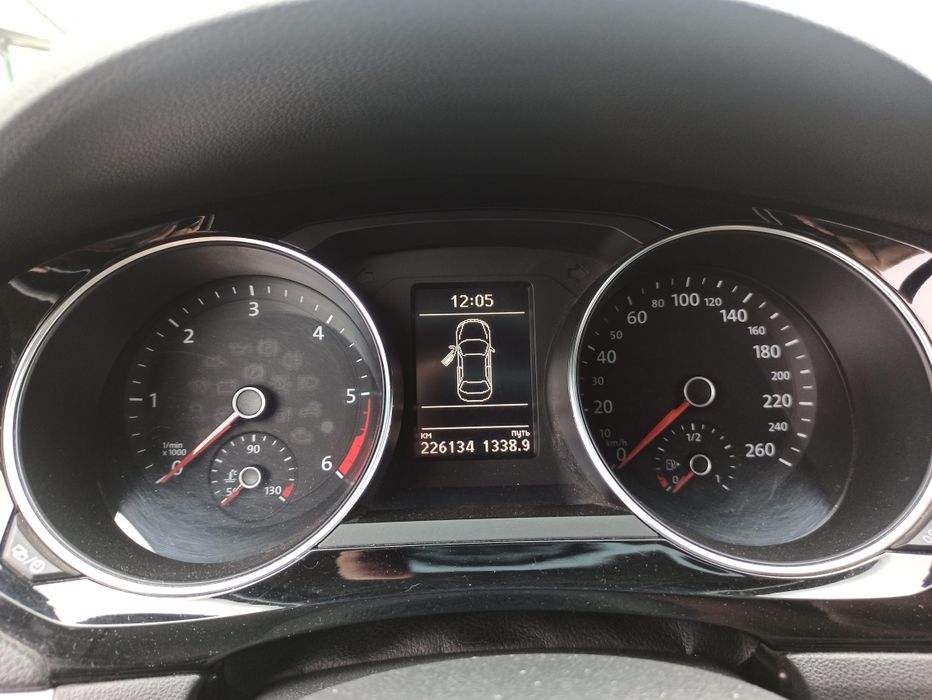 Volkswagen Jetta 2016, 1,6tdi, МКПП, максимальна комплектація, без ДТП