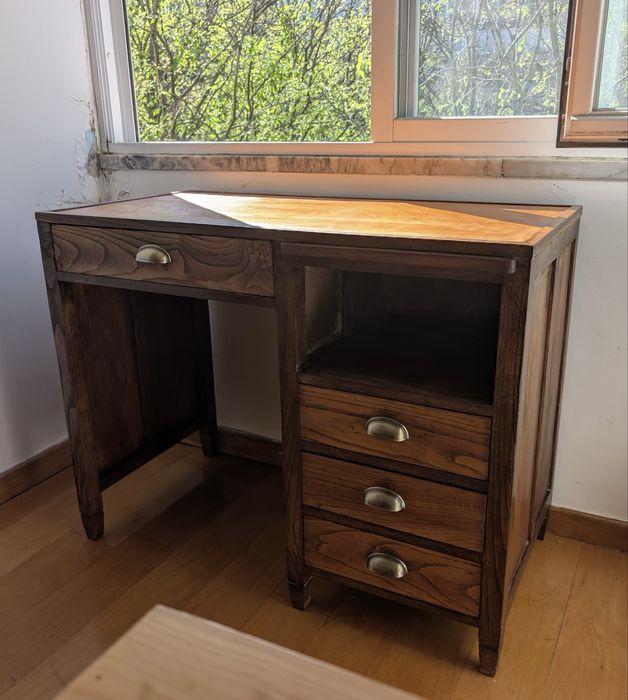 Secretaria de madeira vintage