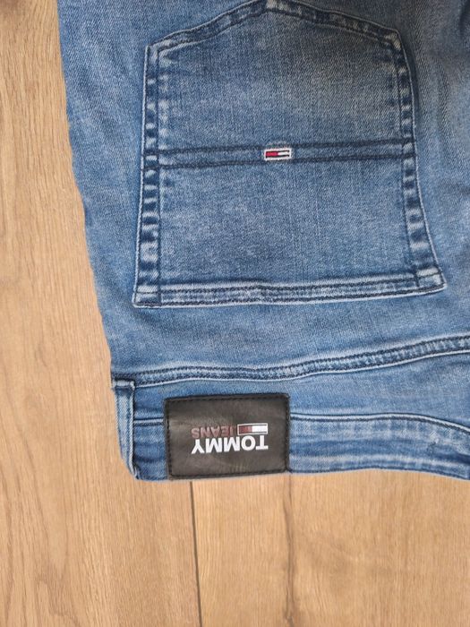Męskie spodnie Tommy Jeans r 33/30