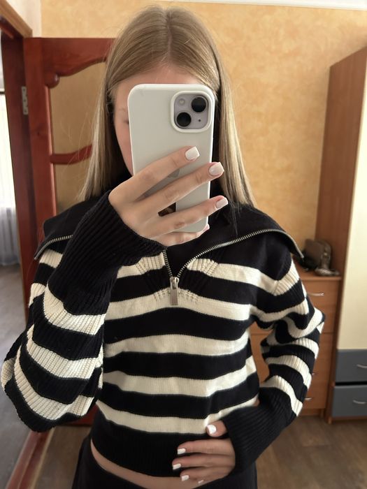 світер в смужку zara