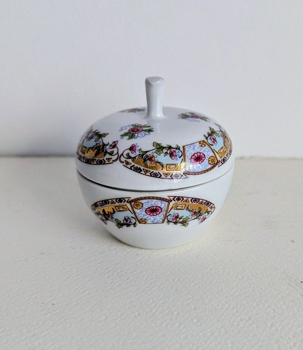 Caixinha em porcelana de Limoges