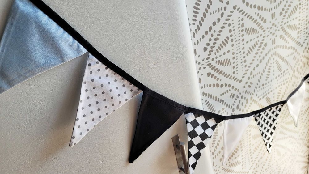 Girlanda, chorągiewki, proporczyki dla dziecka, niebieski, czarny