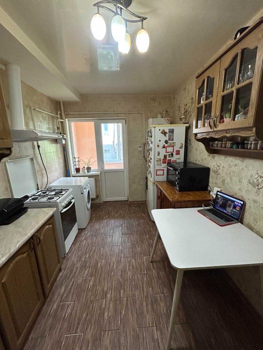 Каартира  с двухконтурным котлом.