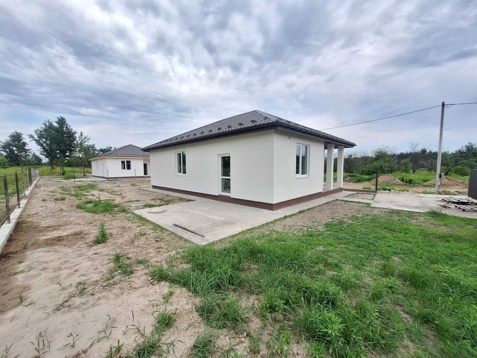 Продам одноповерховий будинок 90м2 на ділянці 5 соток. Тарасівка