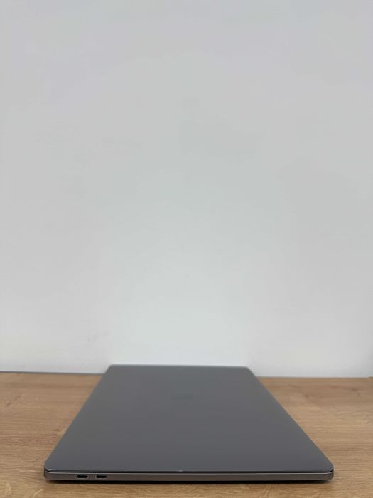 Macbook Pro 15” 2018(19) I7|16|256|560X-4GB • Гарантія Макбук 2 цикла
