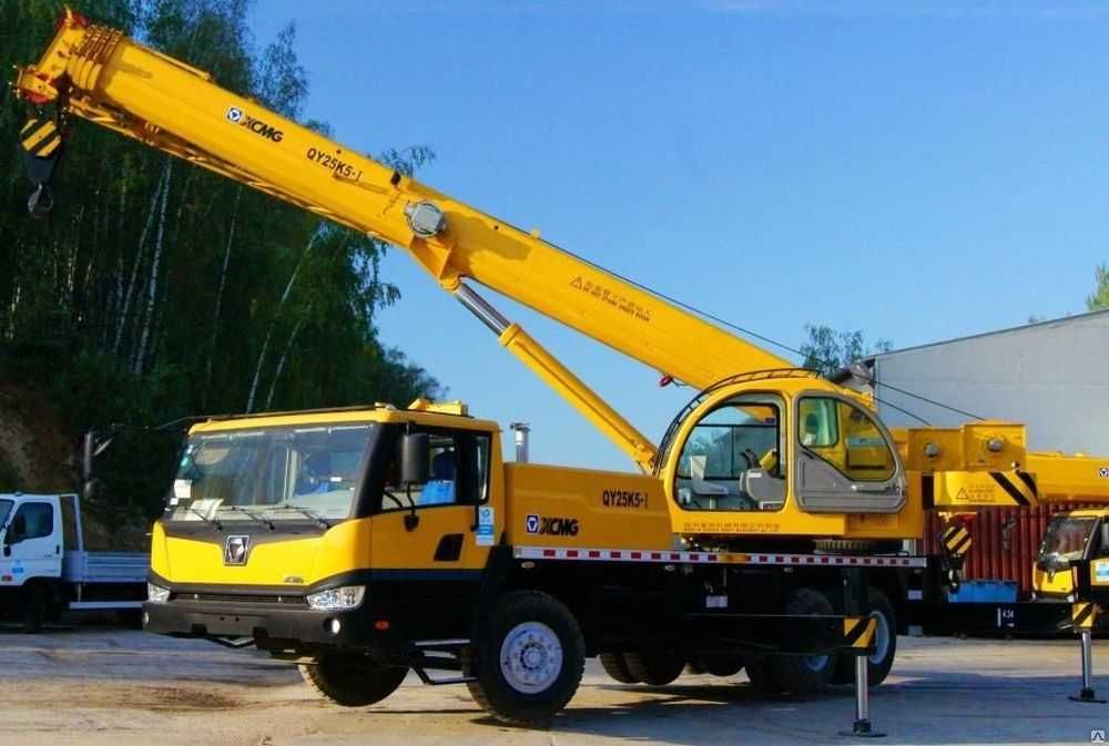 Оренда/послуги екскаватора навантажувача JCB 3-4 CX Самоскиди та інше